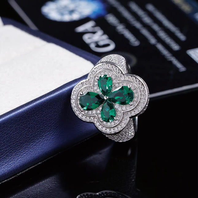 Clover Moissanite Ring